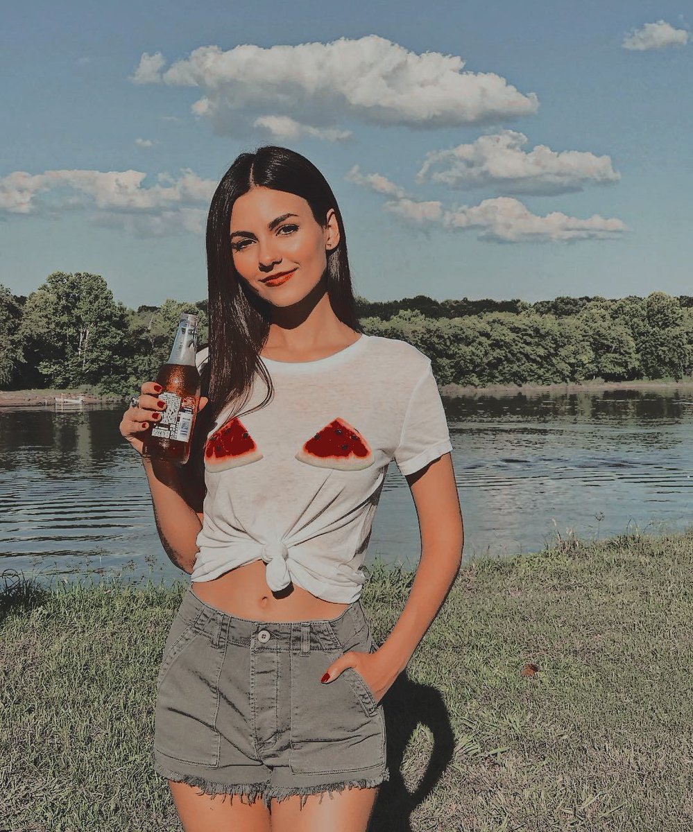 haughtygossip's tweet photo. 〝𝘪 𝘬𝘯𝘰𝘸 𝘩𝘰𝘸 𝘵𝘰 
𝘮𝘢𝘬𝘦 𝘺𝘰𝘶 𝘤𝘳𝘺. 〞

                         ⸻

                    𝒿𝒽𝑒𝓃𝑒 𝓇𝑜𝒸𝓆𝓊𝑒  ➤

                   • ₊°✧︡ ˗ ˏ ˋ ♡ ˎˊ ˗
                        
              #bigtimerushrp / #nickrp https://t.co/zjZTgBflgJ