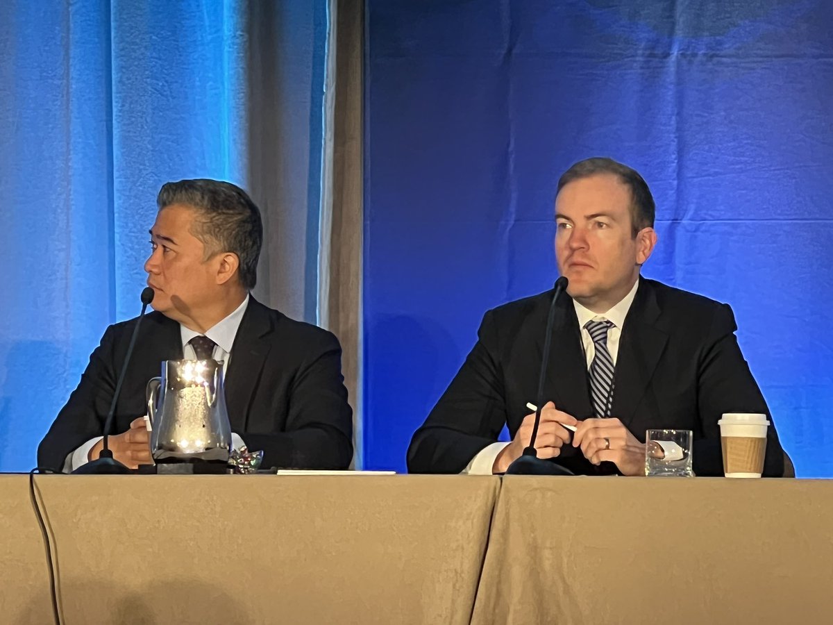 VR_Surgeon's tweet photo. My partner @rvpchan and colleague   @jpetercampbell moderating the pediatrics section of the @RetinaSociety 2022 conference. Outstanding discussion of new monitoring strategies for retinopathy of prematurity and outcomes of surgery for pediatric retinal detachment. https://t.co/R2XWgqNmjP