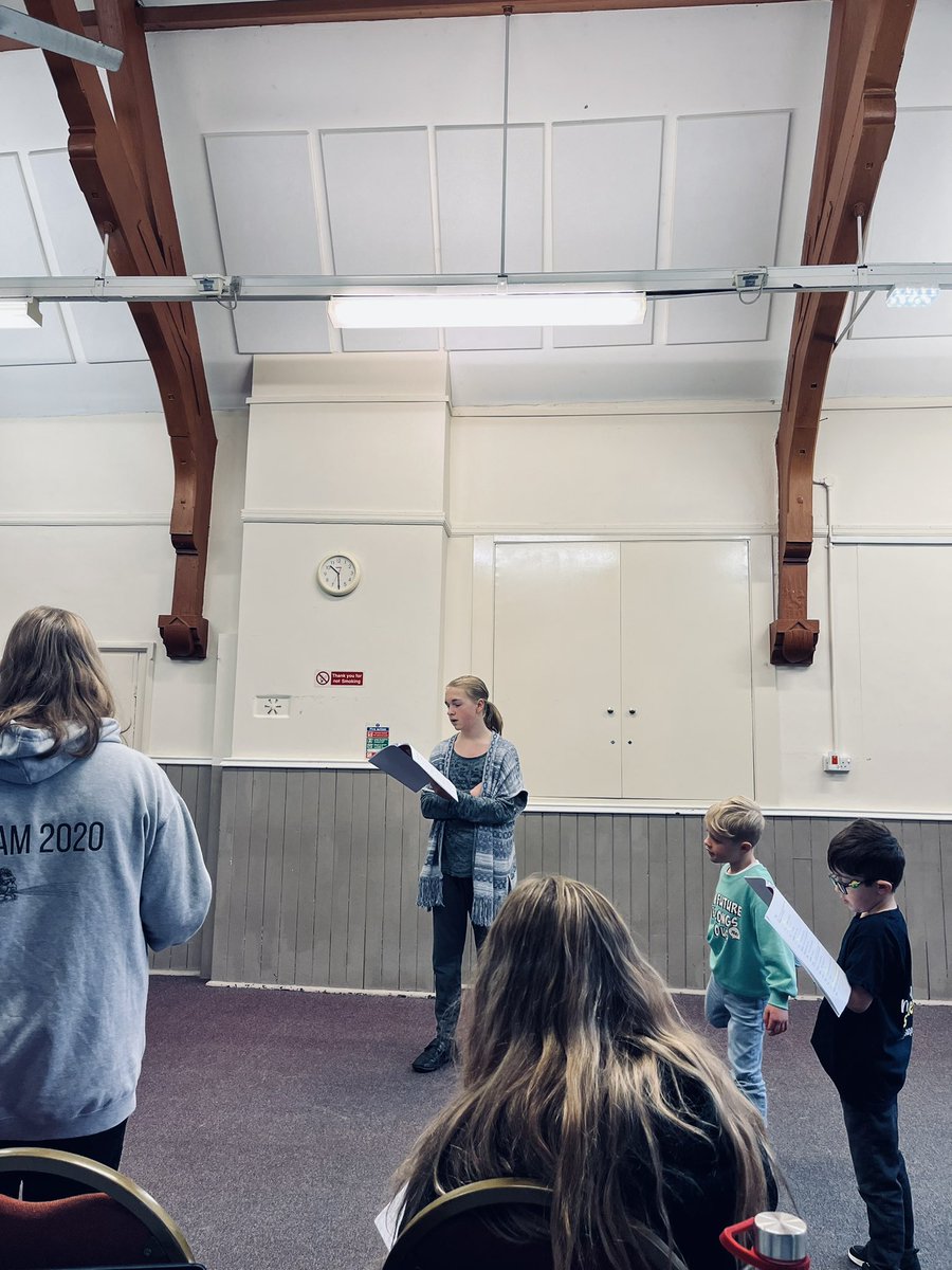 dramapoprdale's tweet photo. Brilliant to be back at class today. SCARLET CLAUS is looking fantastic 🤩 https://t.co/jClhh32Rd4