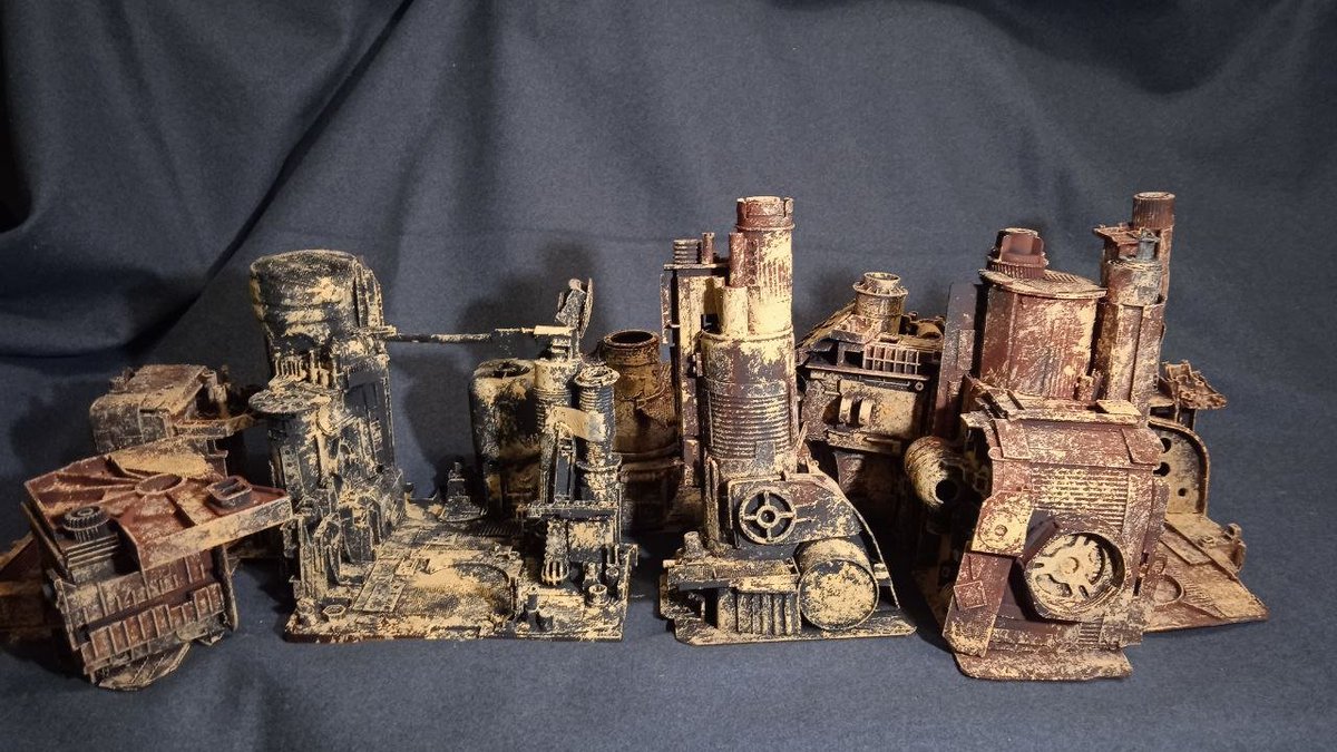 Siginnar's tweet photo. Made first layer of paint and texture
#diy #poorhammer #necromunda #terrain #warhammer #warhammer40k https://t.co/VdADomcbu4