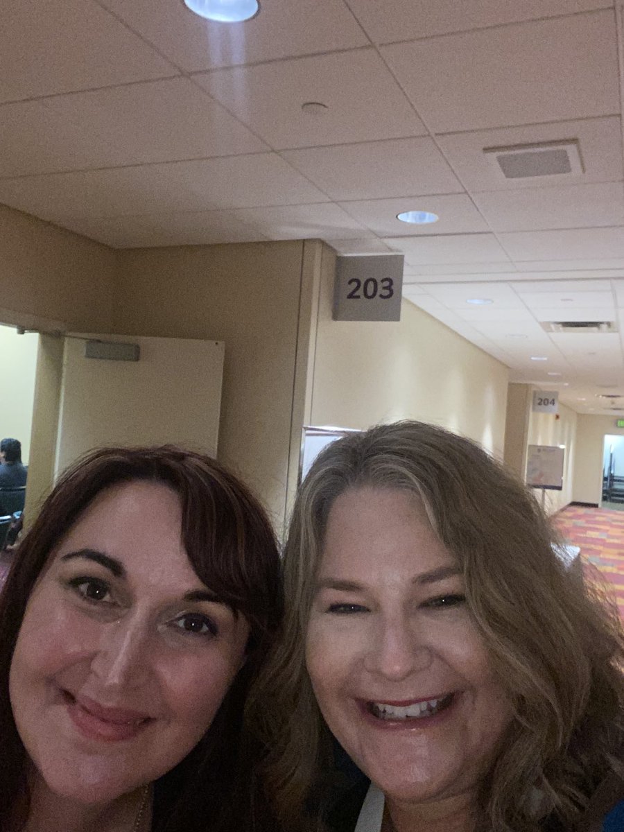 Holly Dabelko-Schoen tweet media