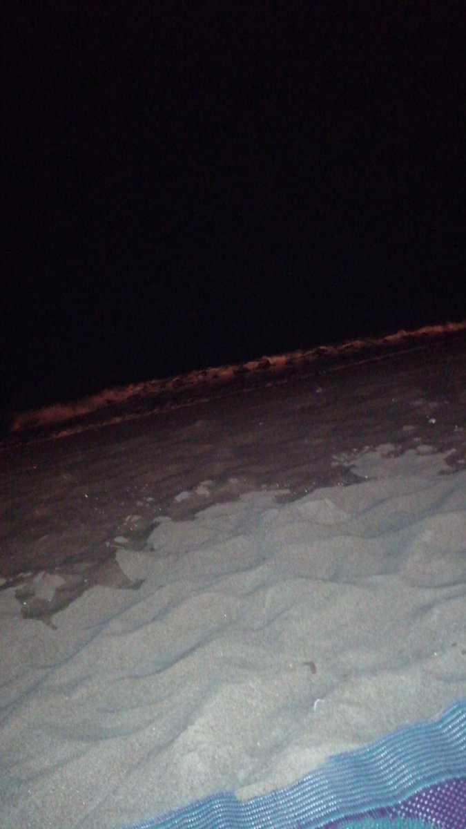 سبحانه  وتعالى إذا إبتلاء عبد من عباد لله حبه يكون صابر على كل بلاء الحمد لله على كل حال