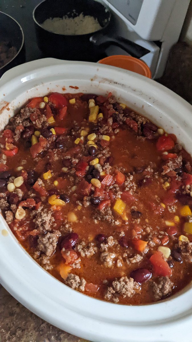cfleury315's tweet photo. My son is making me wait until he is off work to watch #WWECrownJewel . In the meantime, chili anyone? https://t.co/RNGTQqbYEr