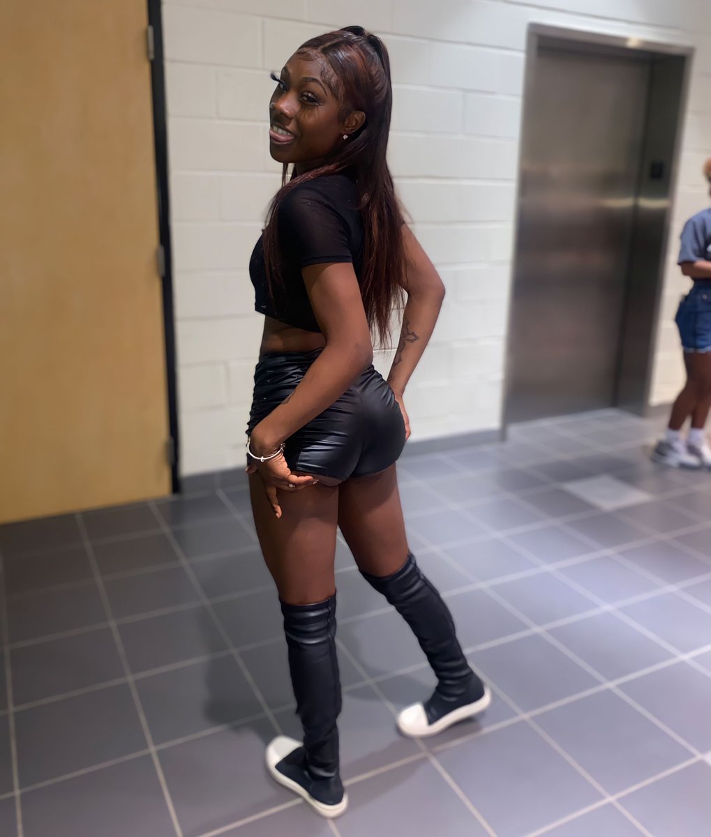 runfromrae's tweet photo. Grambling girls da best ❤️ .. #Gramfam #HC22 https://t.co/tngUuHYFQ1