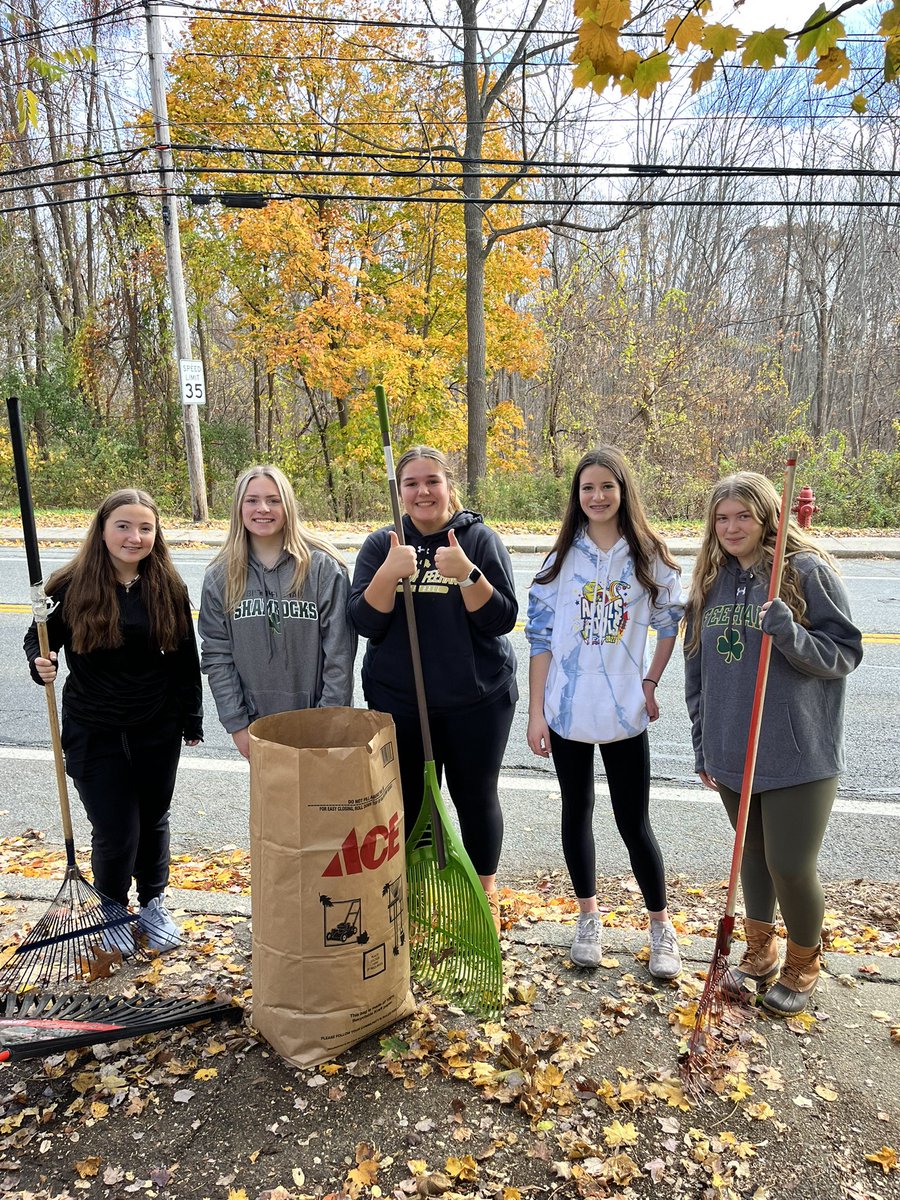 ms_stringfellow's tweet image. Great job today @Feehan_Softball! The girls served their community this morning by raking leaves at the House of Compassion!