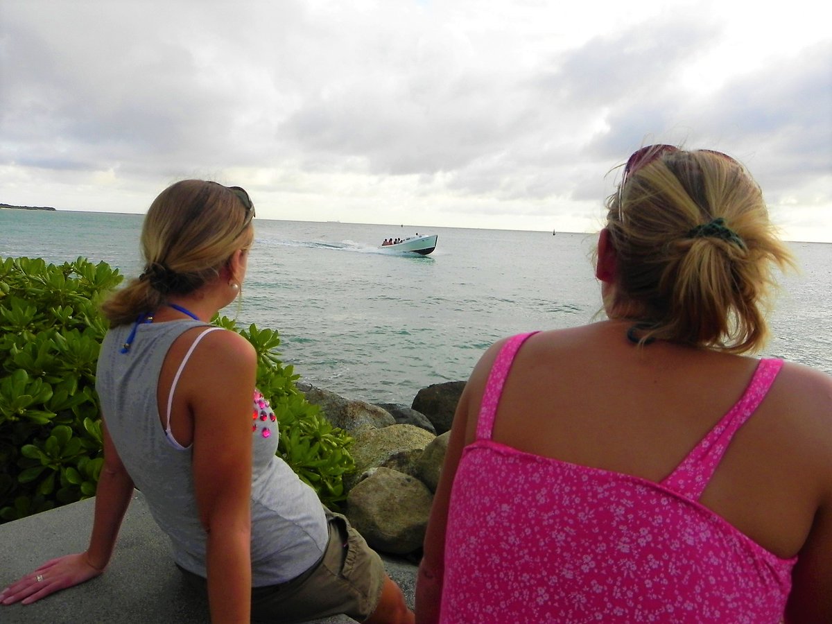 Downtown Aruba behind Marriott.  
Photo credit/Adam Steinfeld