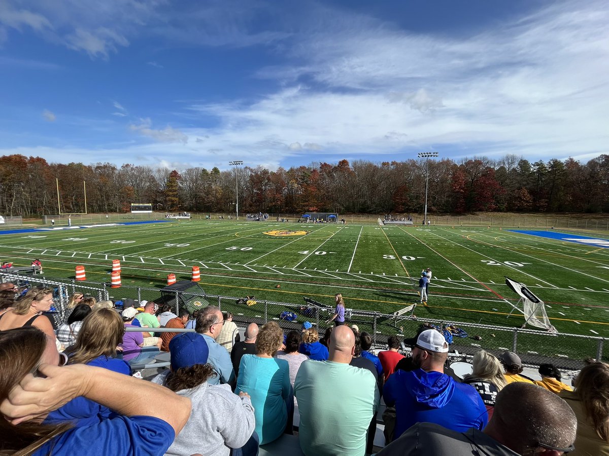 MattLamo7's tweet photo. Grateful for the invite to visit WNE and watch the Golden Bears play. @martin_manson3 @Coach_Lebeau 
#footballrecruiting #runningback https://t.co/i6tc52bUSO