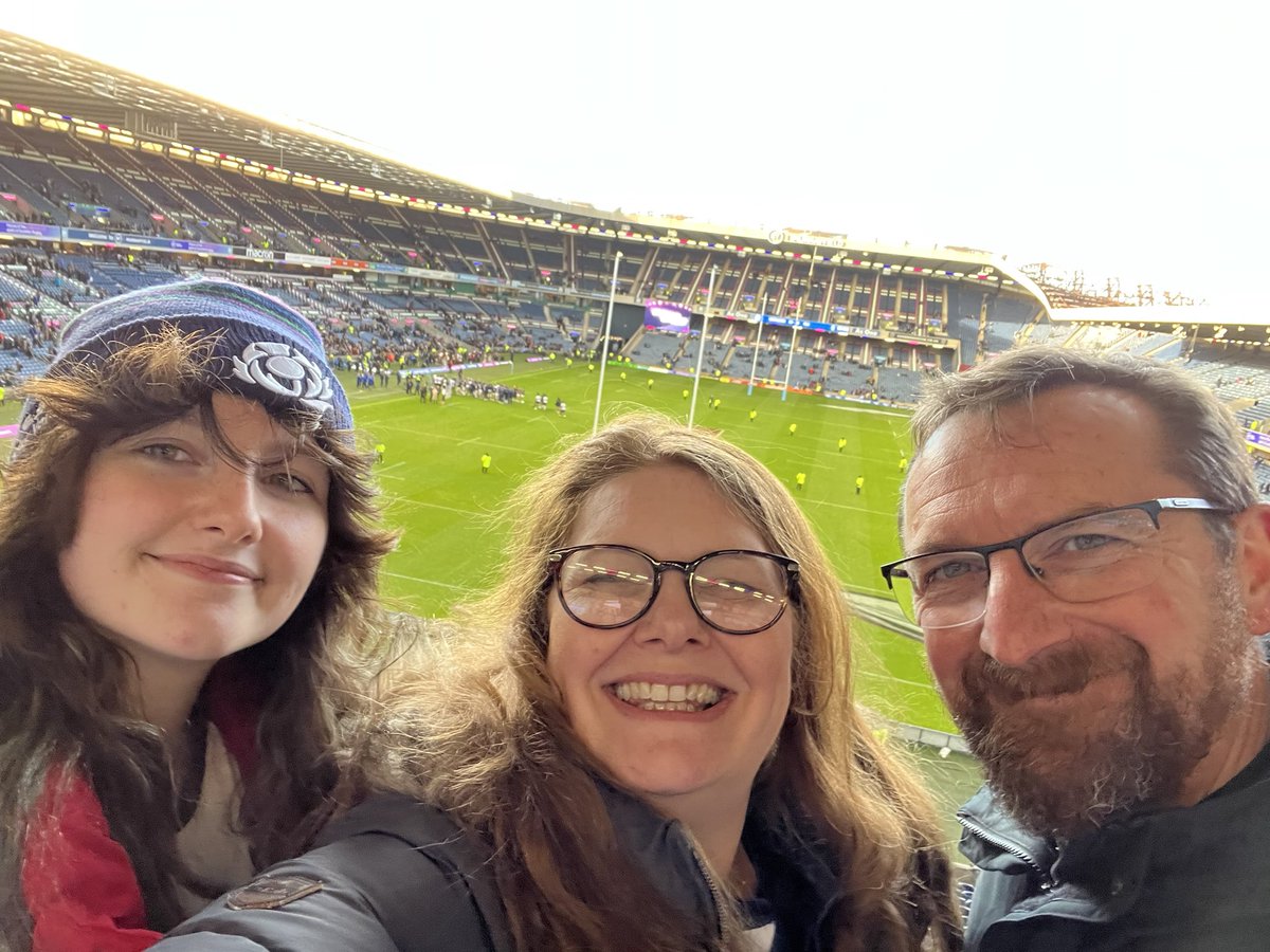 gedgey13's tweet photo. Fab day out at Murrayfield and a win! #AsOne https://t.co/jNNFzTOWR2