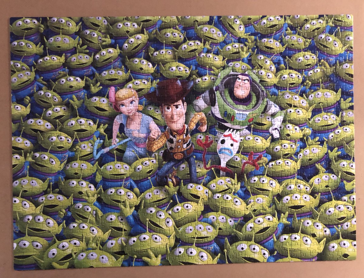 clb1011's tweet photo. Clementine: 1000 pieces Toy Story 4. Started 5th October. Finished today 5th November. https://t.co/L1rj17V67R