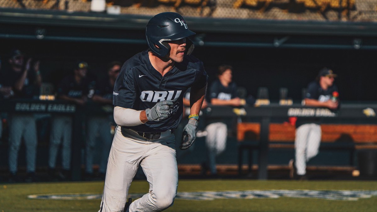 ORUBaseball's tweet photo. 𝗕𝗿𝗮𝗴𝗴𝗶𝗻𝗴 𝗿𝗶𝗴𝗵𝘁𝘀 are on the line today!

Game 3️⃣ of the Fall World Series starts 🔜.

#ORUBase https://t.co/jtNFvIzFvX