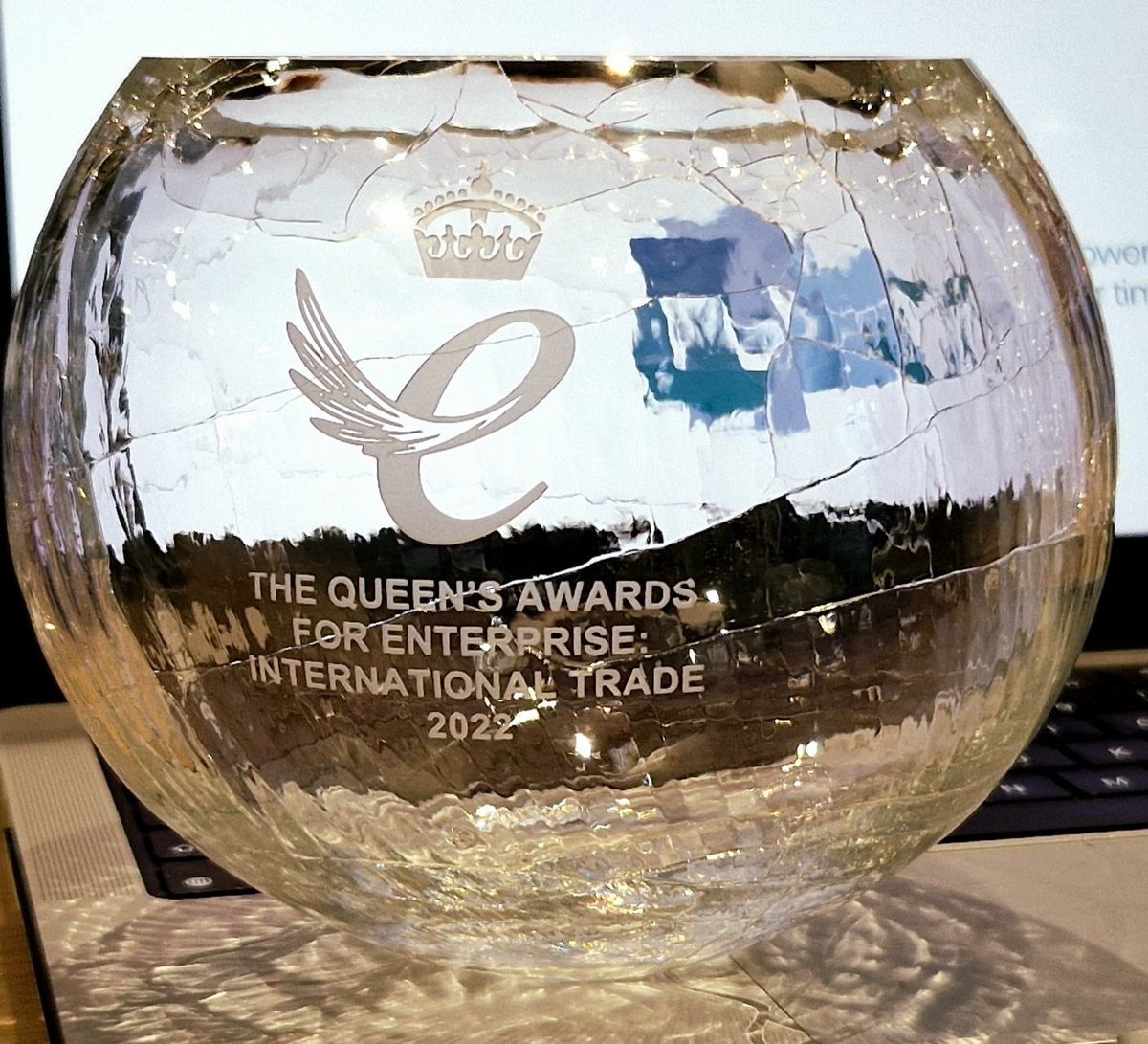 I delivered the newly arrived & unique if slightly ‘scary’cracked style crystal - (no two are the same) @TheQueensAwards trophies to @10to8ltd, @Ziath ( International Trade) and @ToddResearch1 ( Innovation). Great to see the teams for a second time and catch up on developments.