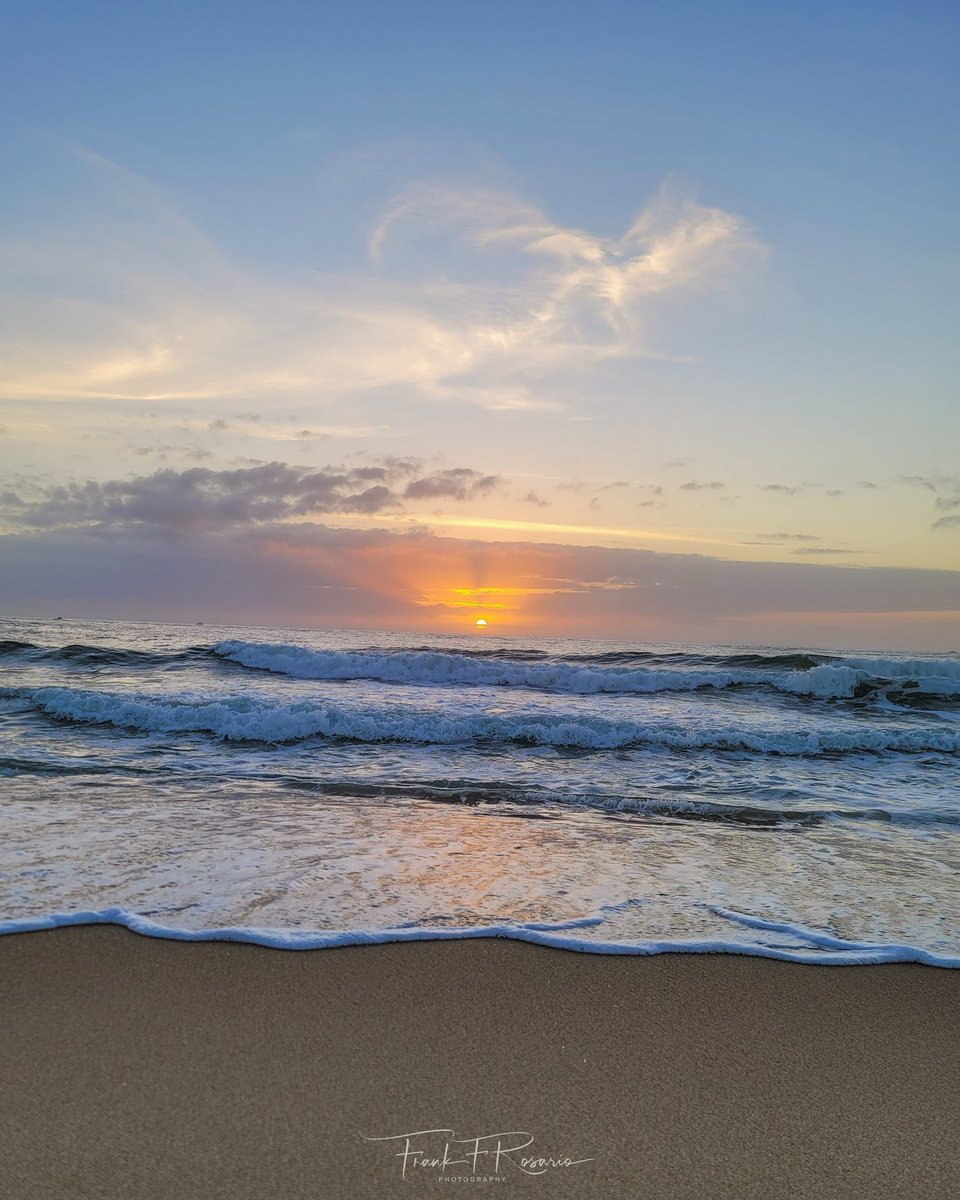 🌟🌟🌟 Have A Great Day 🌊🌅#frankfrosario #sky_newjersey #newjersey #playa #nj #njisbeautiful #sunrise #sunset #beach #njbeaches #landscape #seascape #coloroftheday #ocean #onthebeach #travelling #goldenhour #jerseyshore #sunshine #njshore #belmarbeachnj #belmarbeach #saturday