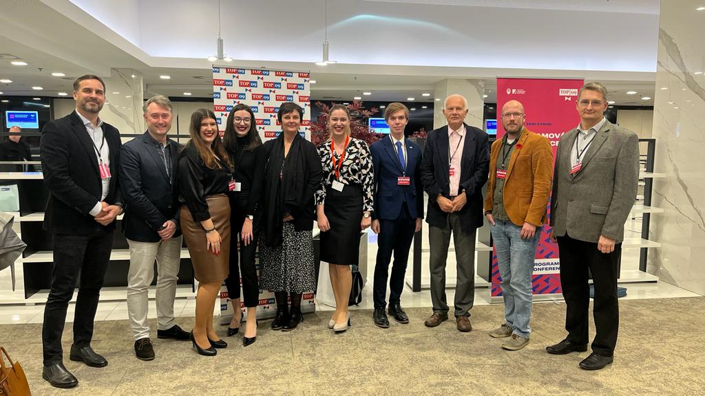 TOP09Ostrava's tweet photo. Dnes za hojné účasti našich ostravských členů proběhla programová konference @TOP09cz. Naše příspěvky zazněly ve většině odborných panelů. https://t.co/9hD8M74SPo