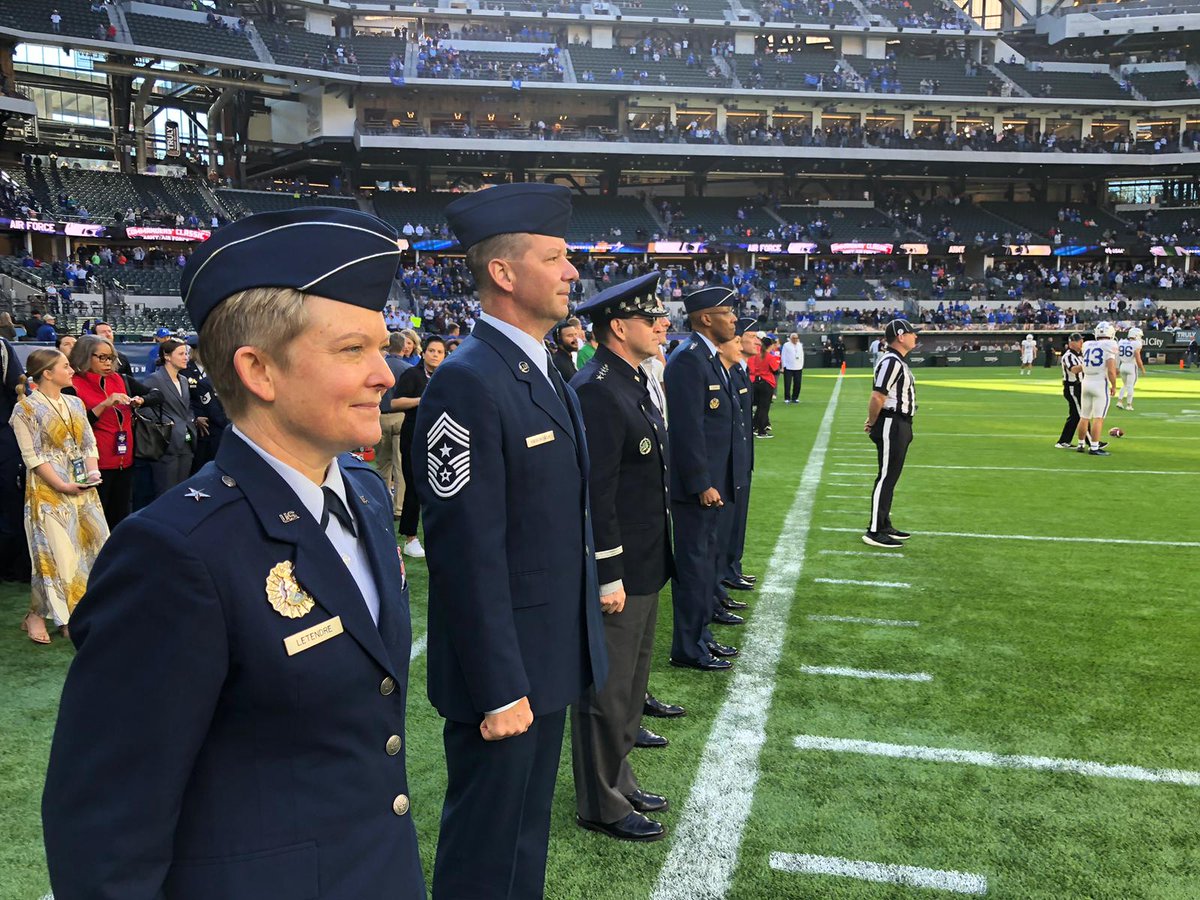 USSpaceForce's tweet photo. .@SpaceForceCSO Gen. B. Chance Saltzman is rooting for our teammates @usairforce today! #BeatArmy #OneTeamOneFight @AF_Football https://t.co/8eGAAYVL7P