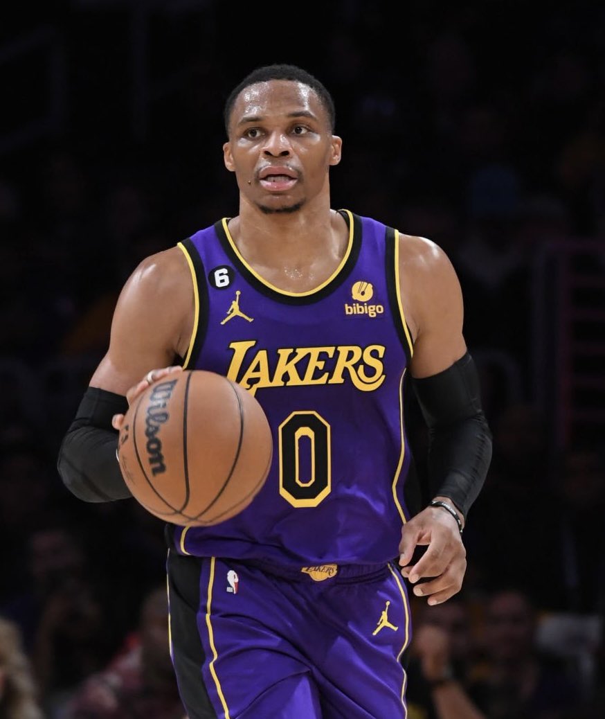 TheDunkCentral's tweet photo. Russell Westbrook over his last 4 games: 

18.8 PPG
6.5 RPG
6.5 APG
50.9% FG
41.2% 3PT https://t.co/5GGedJAfbM