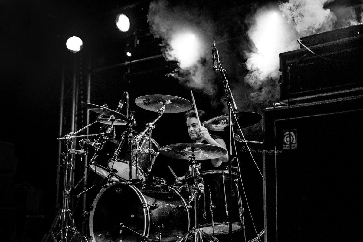 SethAbrikoos's tweet photo. #PoemaArcanvs performing at the #DutchDoomDays part 2.
.
.
.
#sethpicturesmusic #sethabrikoos #doommetal #metalband #metal #baroeg #rotterdam #popunie #sonyalpha https://t.co/UCBXVUJRl9