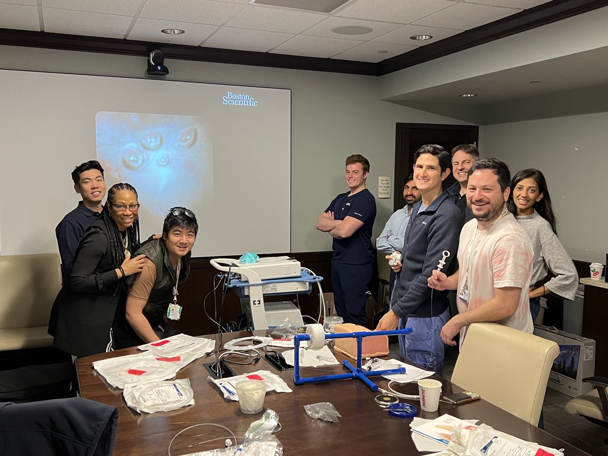 Saturday is also a time of immersive hands on #SimulatedLearning ⁦@EmoryIRad⁩ ⁦@EmoryRadiology⁩ Thanks ⁦@BostonPIMedEd⁩ and the amazing device representative for expertise on #SpyGlass #EndoBiliaryIntervention Success for the patients ⁦@emoryhealthcare⁩ ❤️