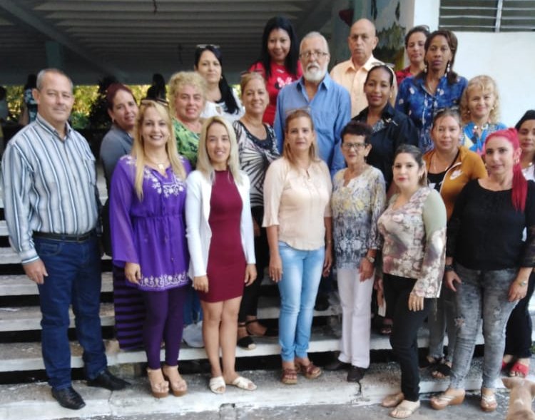 Se desarrolla Evento de Pedagogía 2023. Fructífero intercambio de saberes y experiencias pedagógicas. #CabaiguánEduca presente desde #EducaciónSanctiSpíritus por una #EducaciónDeCalidad. <a href="/AndreiArmasBra6/">Andrei Armas Bravo</a> <a href="/ObraDe/">LaObraDeLaRevoluciónSS</a> <a href="/MEspirituana/">@MariposaEspirituana</a> <a href="/AcostaNacyra/">Nacyra Cruz Acosta</a>