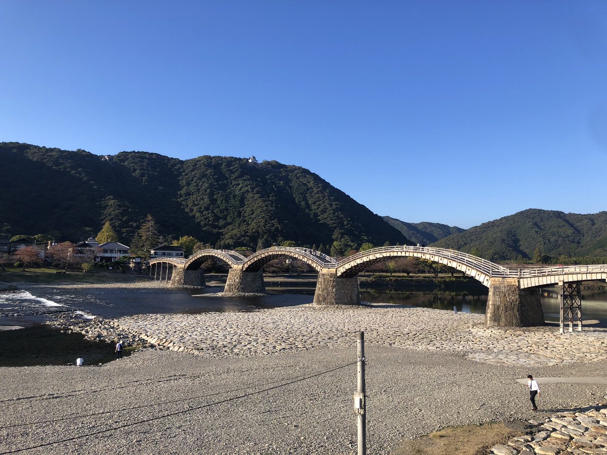 32charo_'s tweet photo. お母さんと広島、山口行ってきた
運転頑張った私を褒めとくれ🙃 https://t.co/l5V58RYNVr