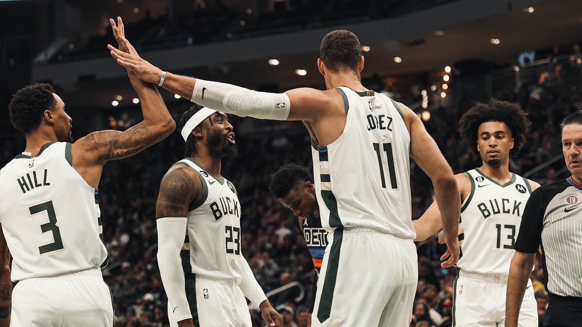 NBACVP's tweet photo. #Milwaukee es el único equipo que aún está invicto en la temporada (8-0).

¿Lo mejor? Aún no debutó Khris Middleton. https://t.co/FUngEJDycb