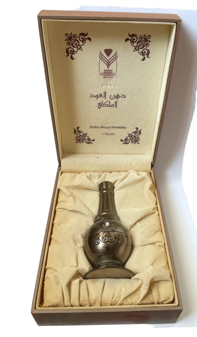 DatesOuds's tweet photo. Ouds/attar available. Royal Musk concentrated perfume £25. Oud Salsabeel £25. Oud Ghaly £50 concentrated and Dohn al Oud Almelaky £65 also concentrated #attar #attar #madinah #sunnah #gift #fragrance #scent #umrah https://t.co/YmOhchO8Qm