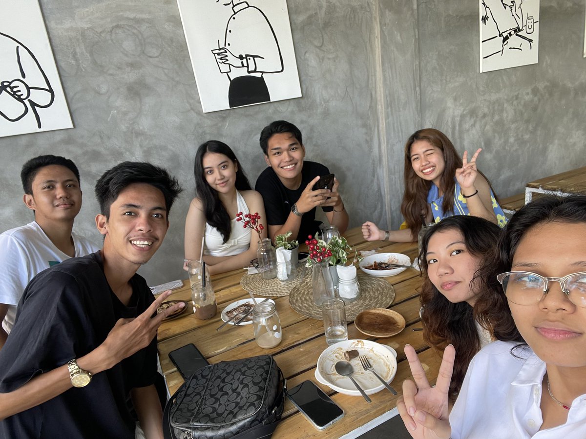 tecsonam's tweet image. insert kay julius na maaga umakyat &amp;gt;:(