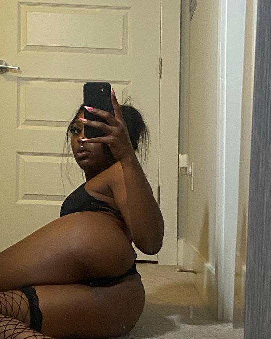 I hope you think about me today babe 🥰😘 https://t.co/Mwwx86RwIC<a href="/tag/onlyfansfree"class="tags"><span>#onlyfansfree</span></a>