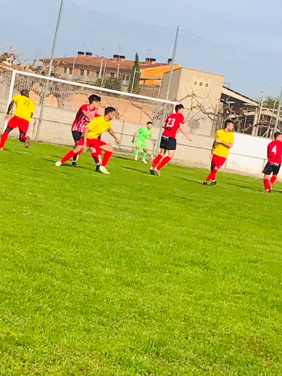 AdamsArtiste's tweet photo. Mon joueurs préféré international malien depuis Espagne Barcelone Sékou Mory Coulibaly vousouhaite tous bon début de weekend à vous tous Adams flow artiste confirmé https://t.co/iggQAKEoE5