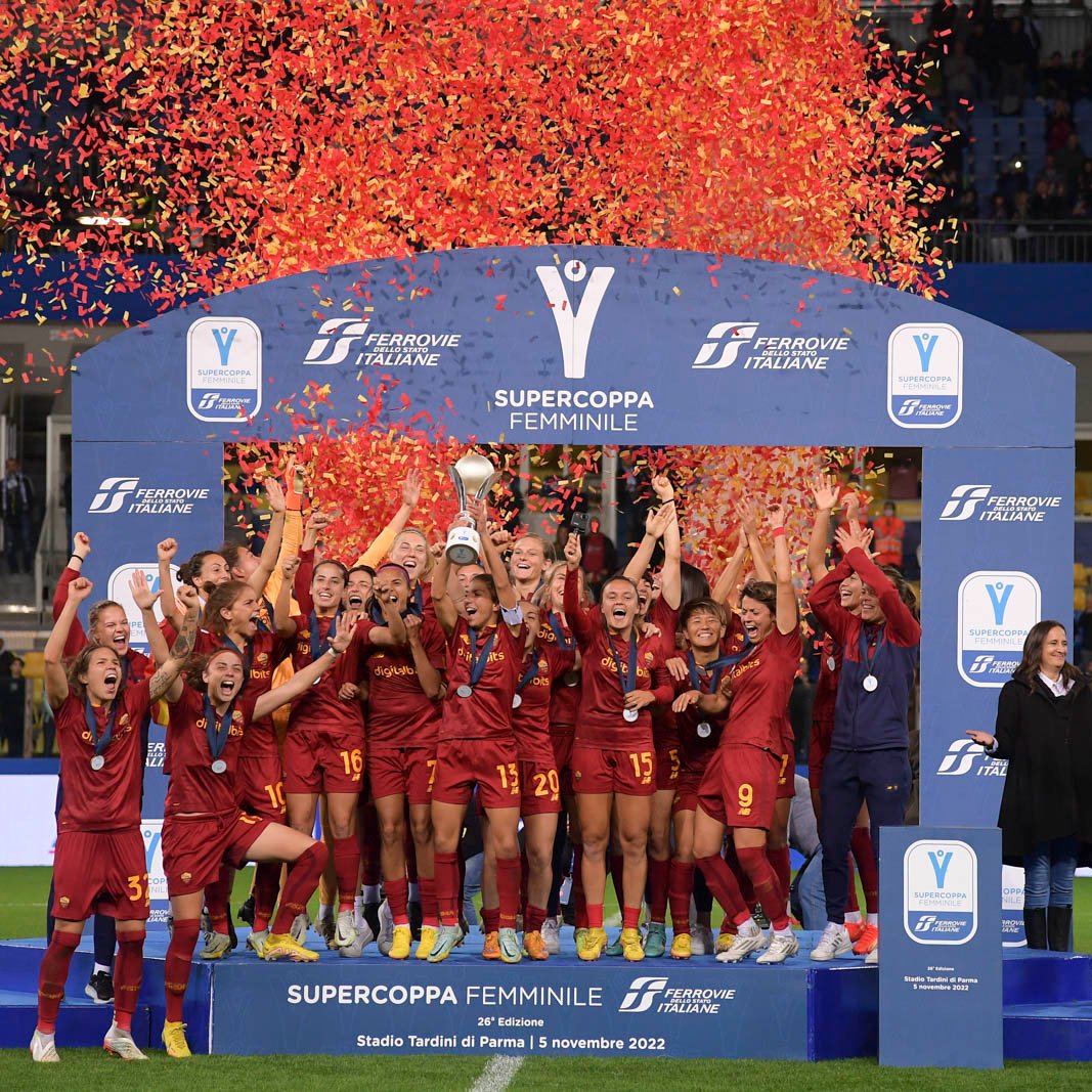 🏆 Volano coriandoli giallorossi! 🟨🟥

#SupercoppaFemminile