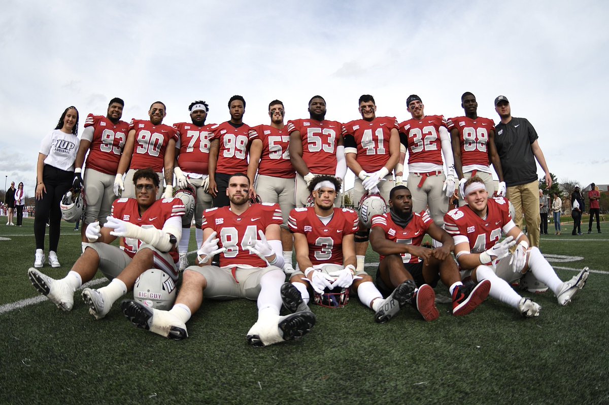 IUPfootball's tweet photo. Our guys.

Congratulations seniors ❤️

#ALLIN22 x #TalonsUp https://t.co/cOhFv1BsQn