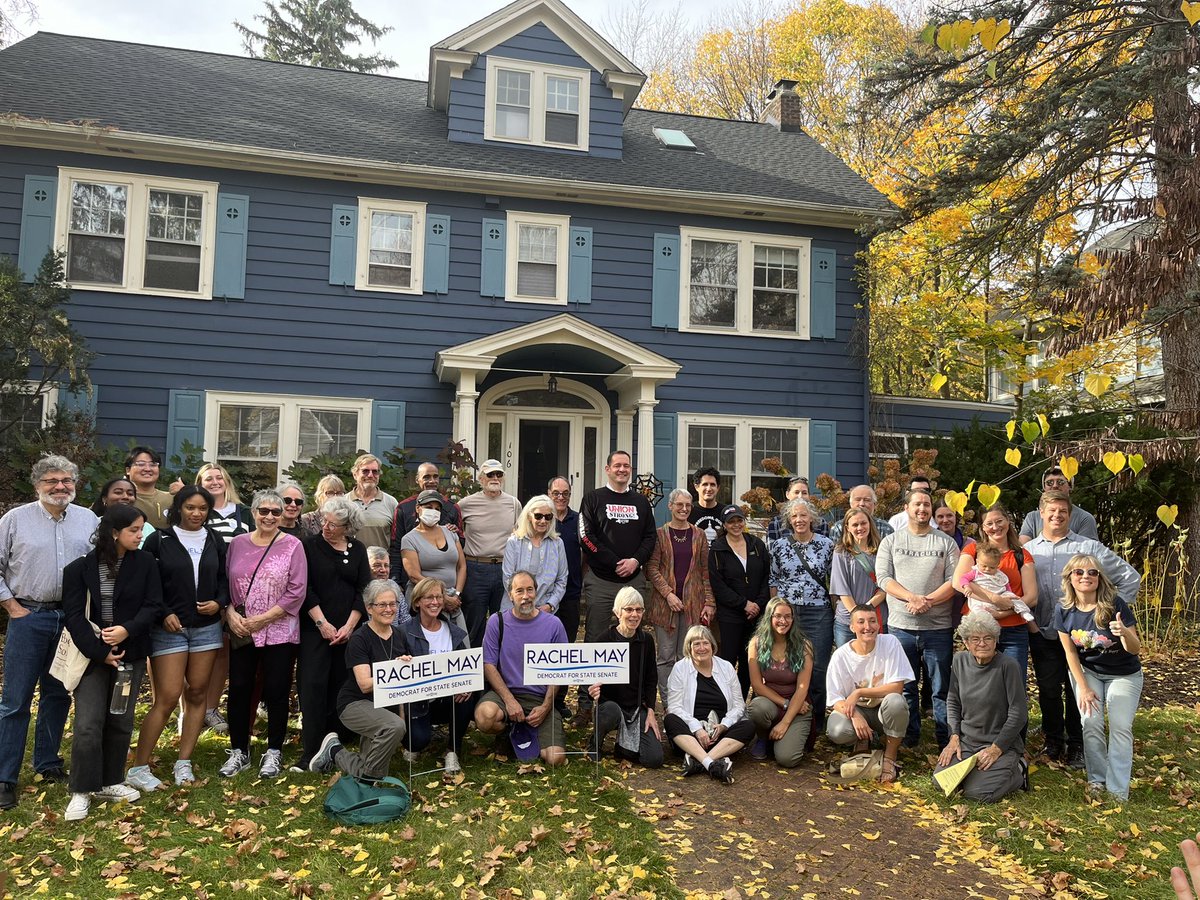 Getting ready to hit doors with best volunteers in the country!