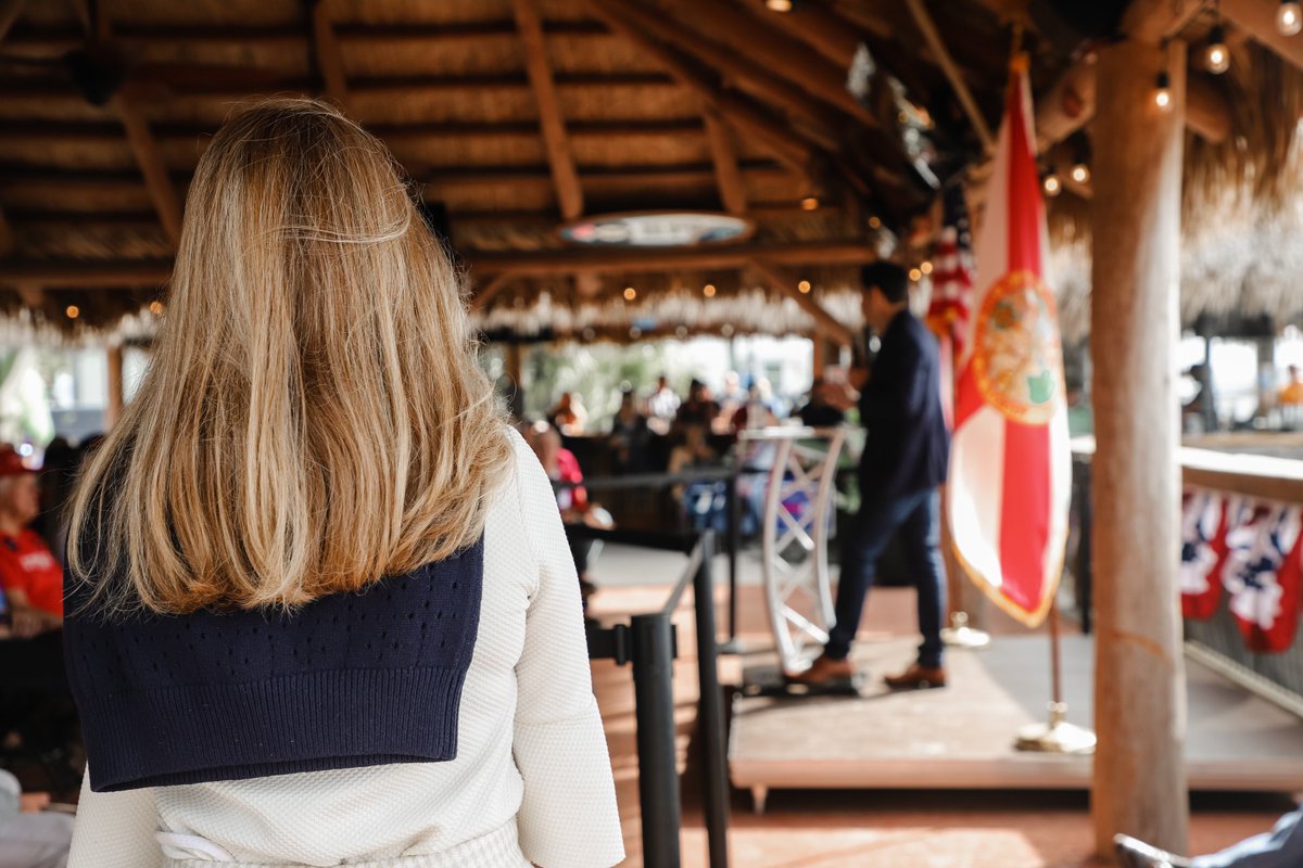 marcorubio's tweet image. Fort Walton Beach #Florida fired up and ready to #SaveAmerica with a #RedWave