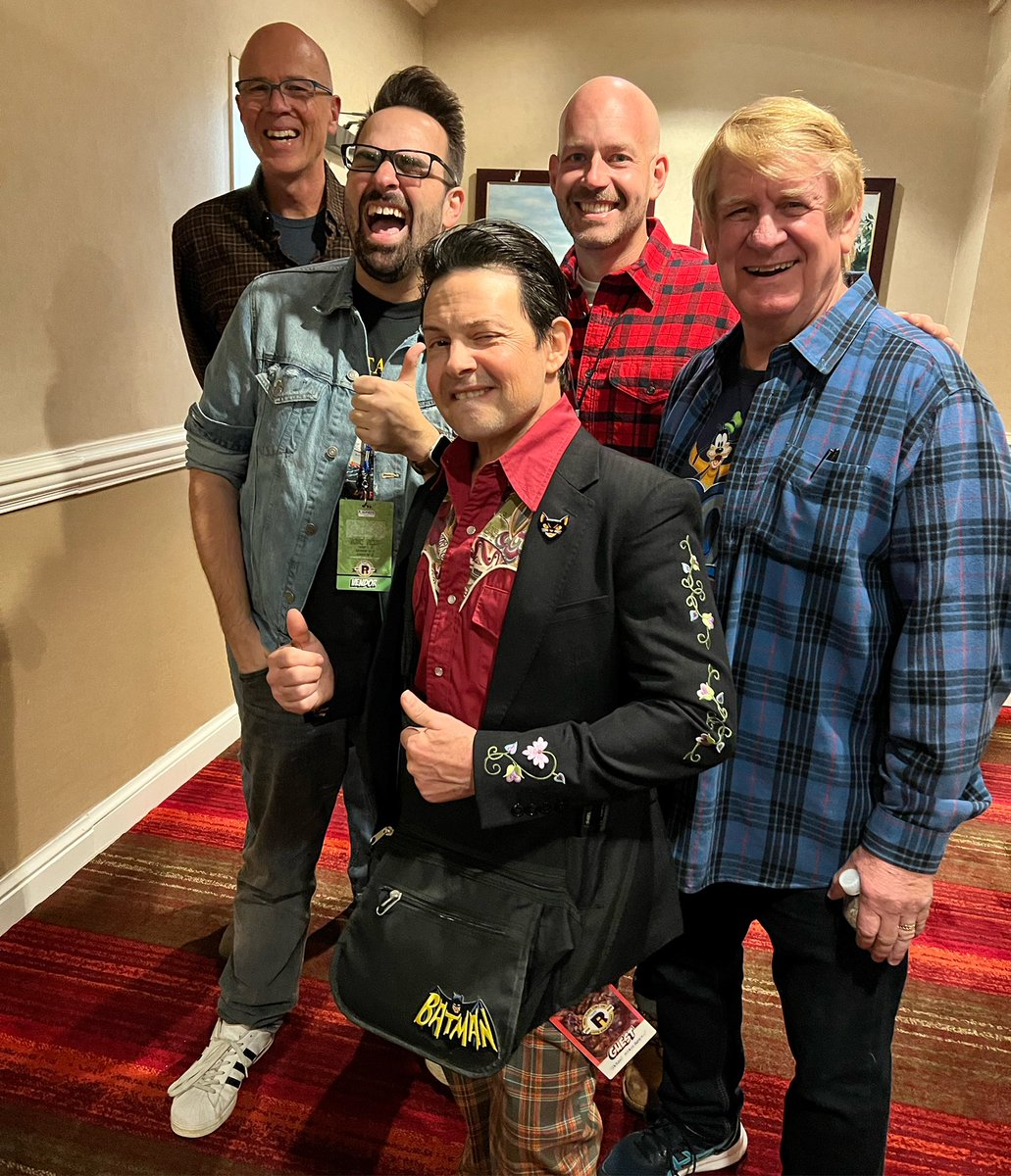 Chuck Staton (@discountchuck) on Twitter photo When I met the people who did the voices of Mickey Mouse, Christopher Robin/Mowgli, Goofy + Max - I never thought we’d start a boy band. But here we are.
Killer time moderating the #Disney voices panel with <a href="/JasonMarsden/">Mars</a>, <a href="/GoofyBill/">Bill Farmer</a>, Brett Iwan + Bruce Reitherman at <a href="/ricomiccon/">Rhode Island Comic Con</a> When I met the people who did the voices of Mickey Mouse, Christopher Robin/Mowgli, Goofy + Max - I never thought we’d start a boy band. But here we are.
Killer time moderating the #Disney voices panel with <a href="/JasonMarsden/">Mars</a>, <a href="/GoofyBill/">Bill Farmer</a>, Brett Iwan + Bruce Reitherman at <a href="/ricomiccon/">Rhode Island Comic Con</a>