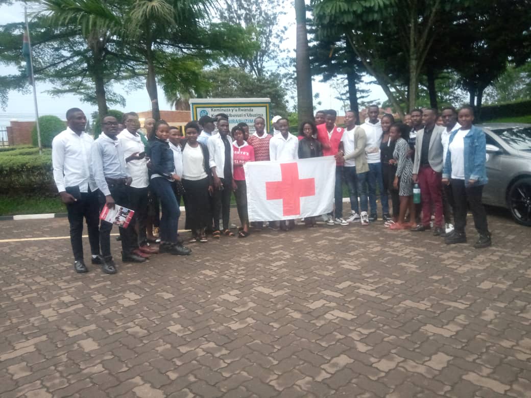 RemeraUr's tweet photo. What a nice day was this! @Rwandaredcross @Uni_Rwanda 
we will miss this event🥰. Thanks you all for making our day🙏#Redcross all over the world✅ https://t.co/SWjEVsKhhV