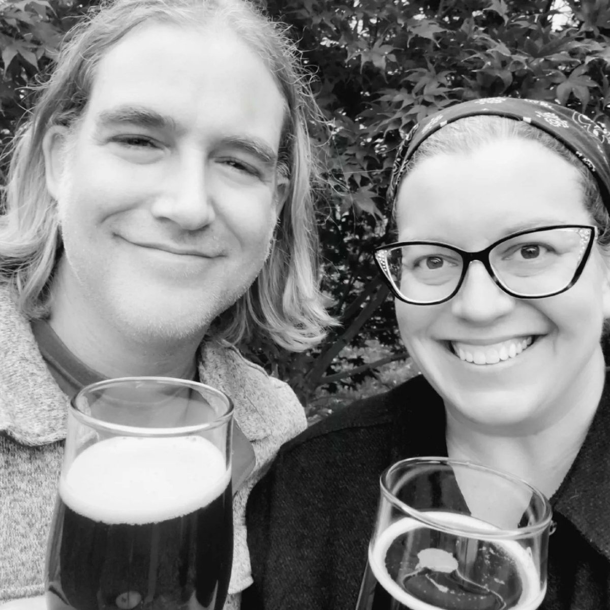 We'll raise a glass to a silver in the 20th year of @fobab, such an honor! Thanks to @ajinchicago for bringing home the hardware.

Thanks to all the craft beer drinkers for the years of support. 😘

#fobab #silvermedal #blueislandbeer #oldewesternave #truetothecraft