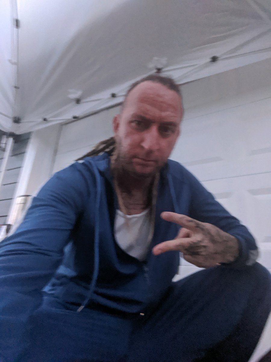 The_Eric_Perez's tweet photo. I'm not a messenger by trade but sometimes I have to deliver them.👊🎬  #Badtenant #filminflorida #filmflorida #actor https://t.co/NSU3IdMde9