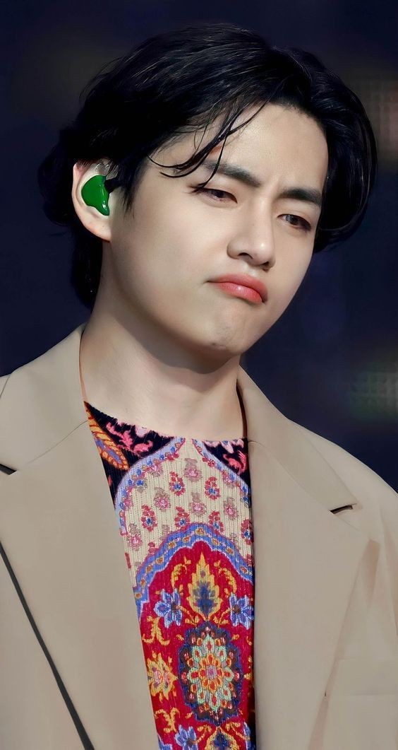 He is so cute 💗 #love #followback #Twitterers #tweegram #photooftheday #20likes #amazing #smile #follow4follow #like4like #look #igers #picoftheday #food  #followme #girl #bestoftheday #follow #colorful #style #SWAGさんと繋がりたい #bts #BTSARMY_TOGETHER #KIMTAEHYUNG