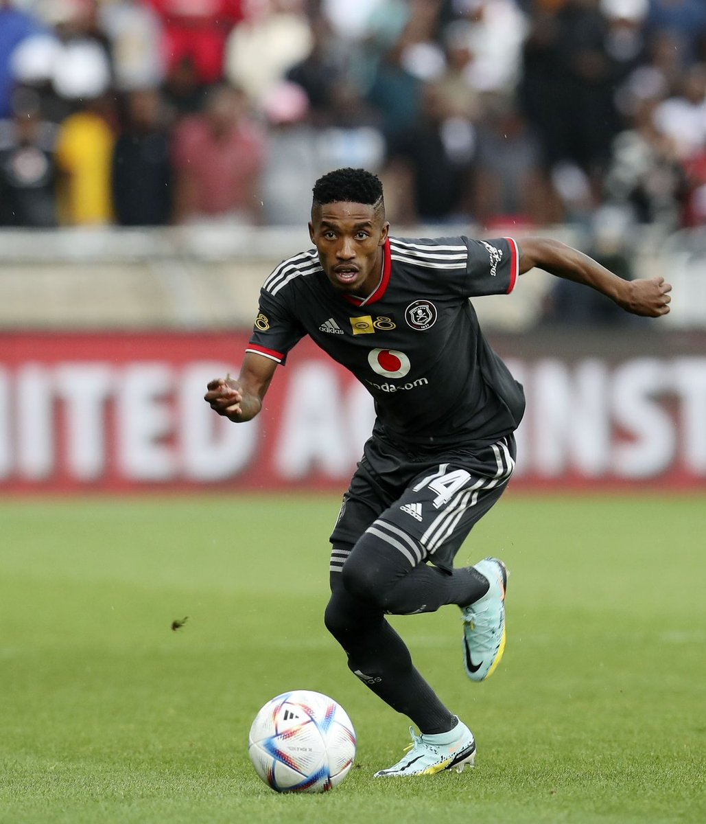 ItsNJAKES_7's tweet photo. @orlandopirates @monnapulesaleng  le SALENG HANTLE 🔥🔥🔥🔥🔥🔥🔥🔥😭😭😭😭😭😭😭😭😭😭😭 https://t.co/sDsHe8uPGH