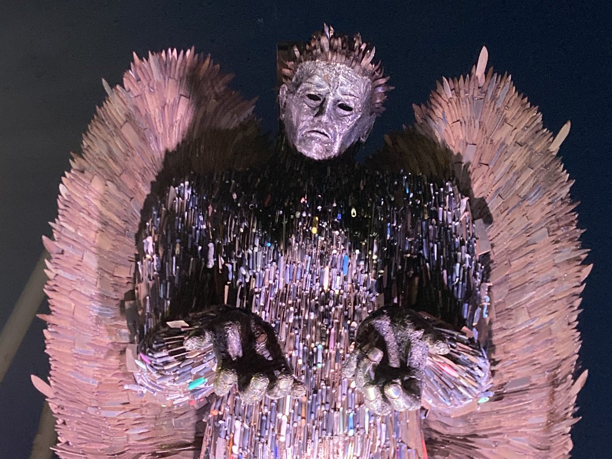 MrsWoolleyRSDP's tweet photo. Wow what a statue! The impact of standing so small beneath such an overpowering, towering knife angel - seeing blades turned into wings! What a message - 100,000 blades taken off the British streets #savealifesurrenderaknife #knifeangel #Newport https://t.co/qLkOJzkjDs