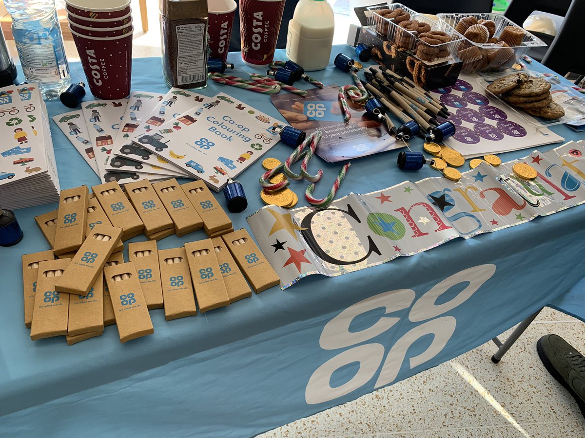 Loved celebrating our 2022 local causes this week! 🎉 Great to catch up with everyone &amp; more events now planned in for the coming months. Thanks to our Kirsten and our new Pioneer @ItsCoopMark for organising 👏👏👏 @fionaherriot <a href="/Tom_MPM/">Tom Copeland</a> <a href="/rscullion89/">Ryan</a> #ItsWhatWeDo