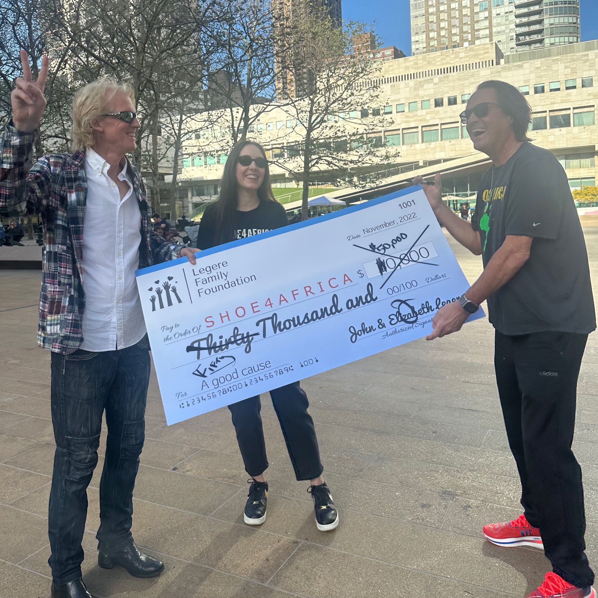 John Legere on Twitter: "My daughter Elizabeth and I are excited to run in the New York City