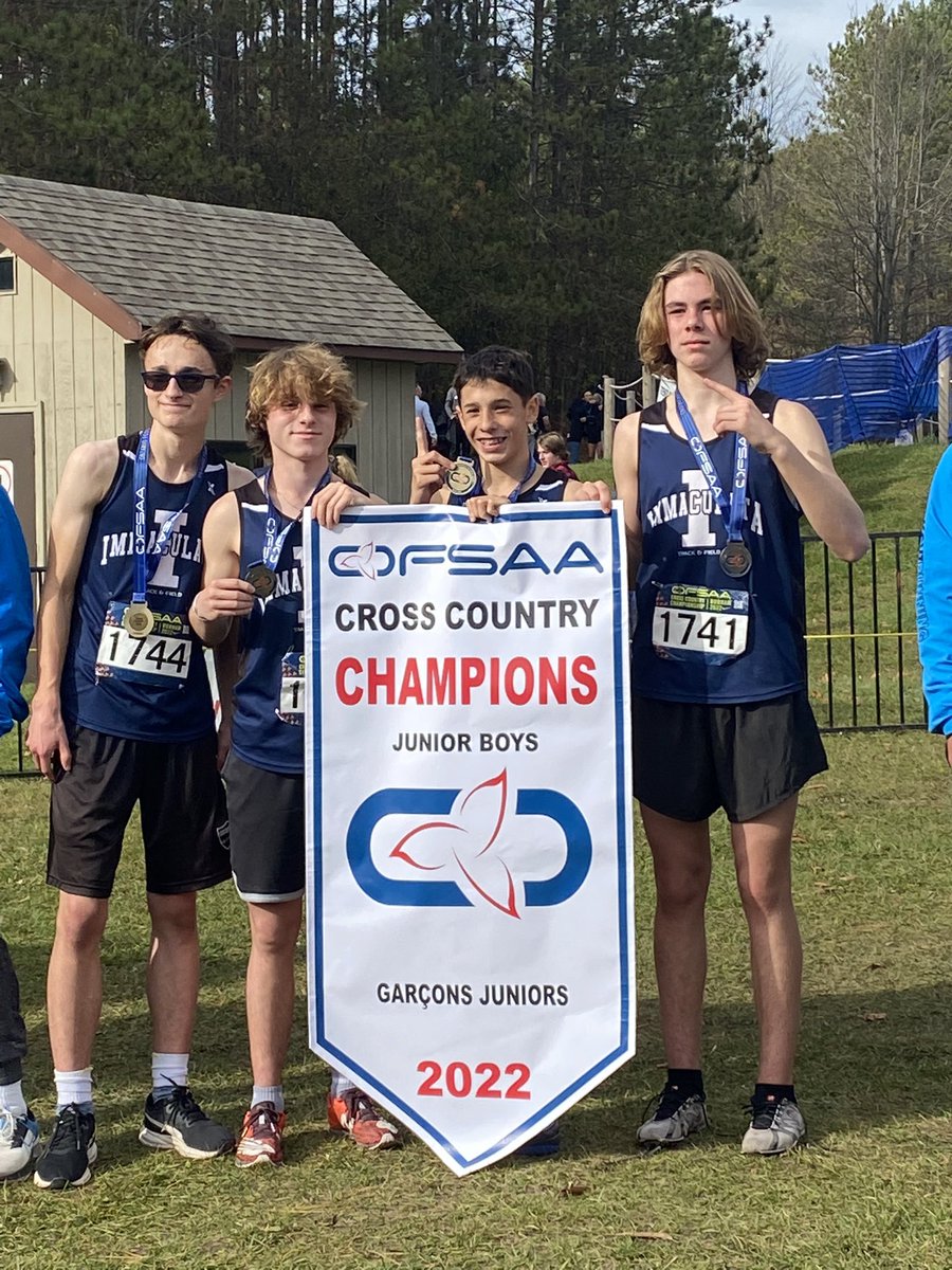 McGregorTrain's tweet photo. @OFSAAXC GOLD!! congratulations to the @ImmaculataOCSB junior boys and to @MrOzamiz. So proud of you guys! https://t.co/PRV9jLUttk