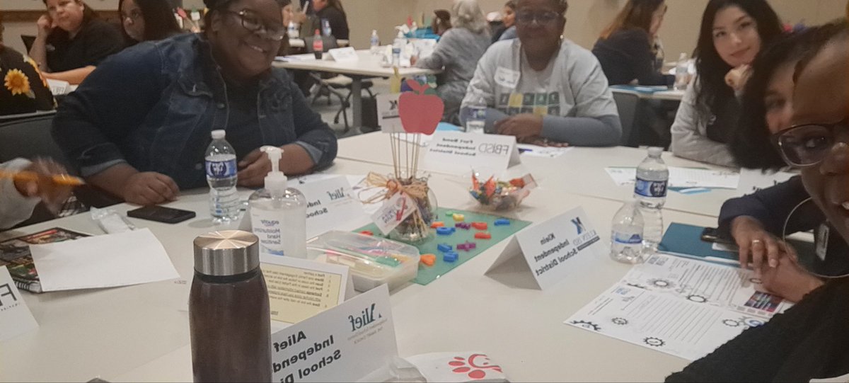 TomekaFamilyC's tweet photo. Fun yesterday at the #collaborativeconversations https://t.co/O9ShO9UcYC