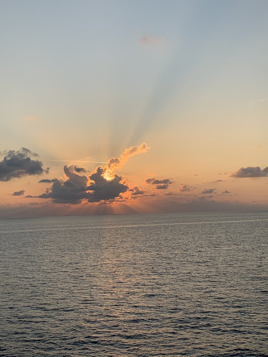 CruzinParadise's tweet photo. @PrincessCruises #DeckOut let’s do This! #PrincessProud #Caribbean @DirkBrandPC https://t.co/y7l51M7hMw