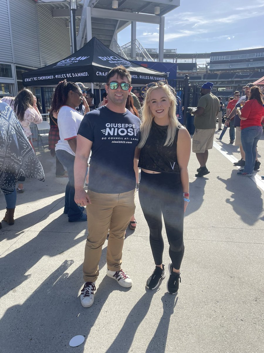 Having a blast at DC Beer Fest at Nationals Park. Great conversations with voters and refreshing brews. #CantStopWontStop #TurnThePageDC