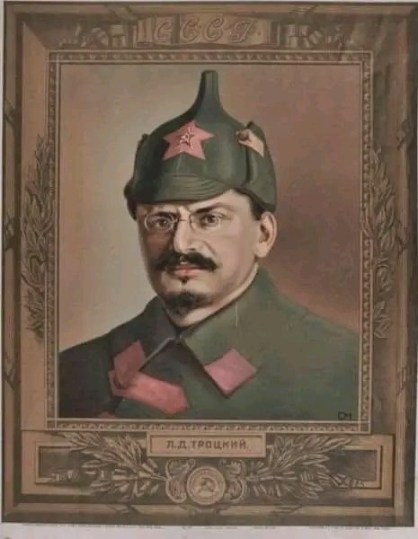 Frankgh82's tweet photo. Buenas tardes: les recuerdo que faltan dos días para celebrar el 105 aniversario del triunfo de la Revolución bolchevique y el 143 cumpleaños de Trotski.

También anuncio que @Comunistas_Cuba estrenó una cuenta en Twitter llamada Fotos y videos de Trotski @LDBTrotski https://t.co/J1nkPrJu8S