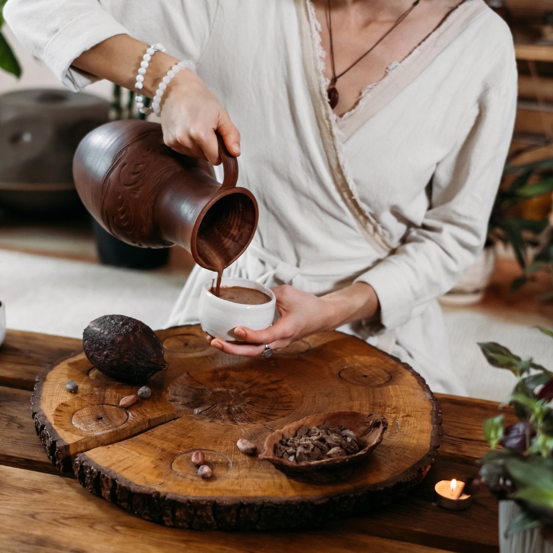 CocoTerraCo's tweet photo. Cacao ceremonies are opportunities for people to connect with each other in new ways. They are also an opportunity to reconnect with old parts of themselves and appreciate the simple power of community gatherings.
.
.
.
#cacaocermony #cocoa #chocolate #makechocolate # https://t.co/KIMlLLDzUx