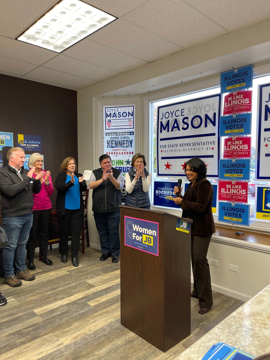 Great to be in Gurnee with Jane's Army, <a href="/JBPritzker/">JB Pritzker</a> &amp; IL Dems to get out the vote for pro-choice Democrat champions up &amp; down the ballot! So much is at stake this election, and every single vote matters. Make your voting plan now: illinoisvotes2022.com