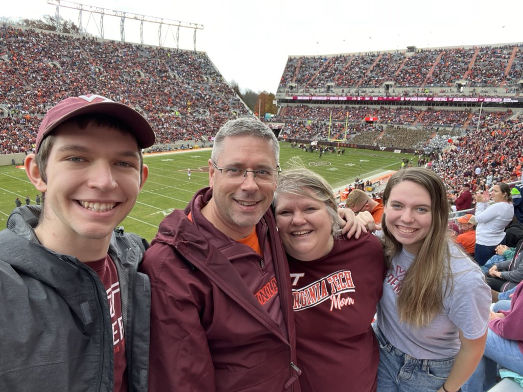 stew_oneill's tweet photo. Game day in Blacksburg! #Hokies #EmbarrassOurKids #VTMom #VTDad https://t.co/F5WLWzsLGN
