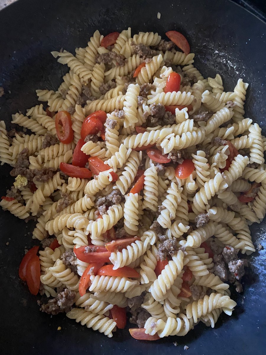 RealJohnShack's tweet image. Lunch is served, nice and easy